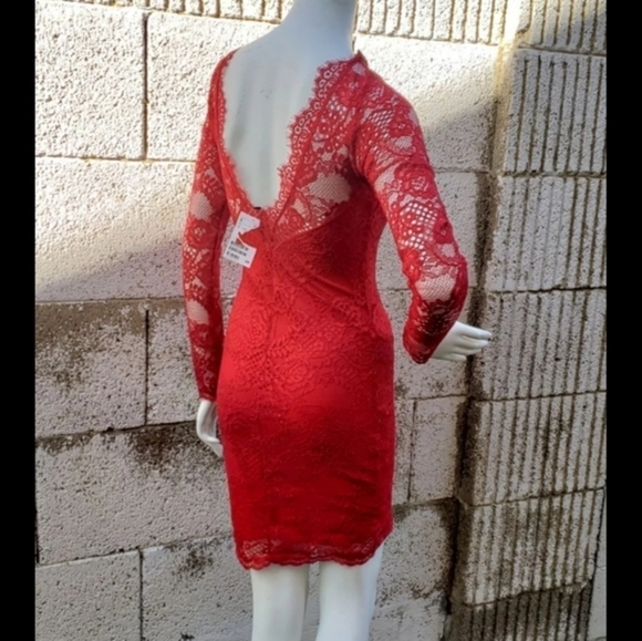 Very Sexy ‎ Dress - Picture 2 of 5